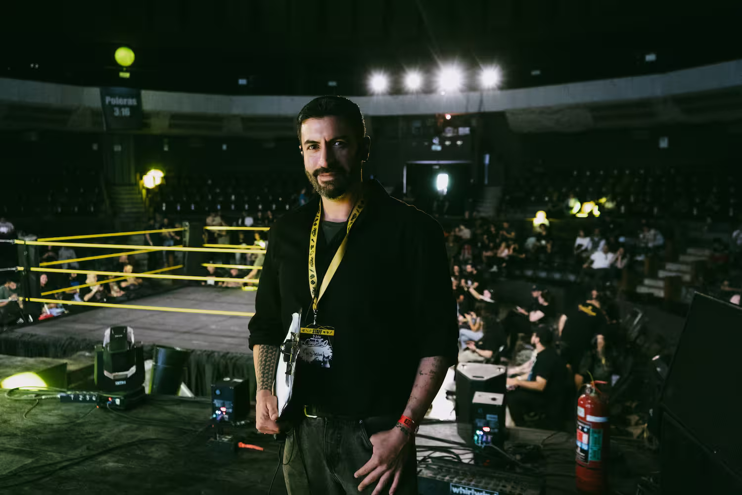 Basel Venue con un ring en el centro